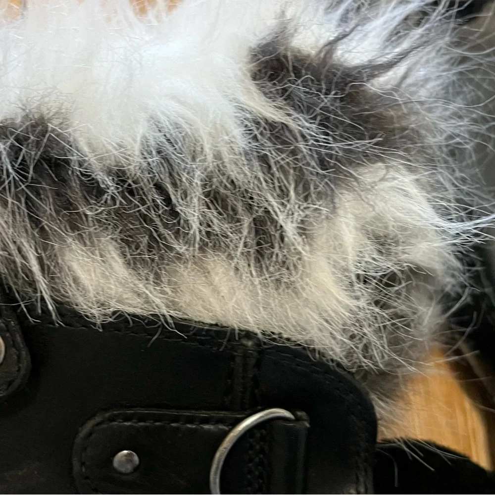 Sorel Joan of Arctic Lux Leather Black Winter Boots with Fur Trim - Picture 4 of 8